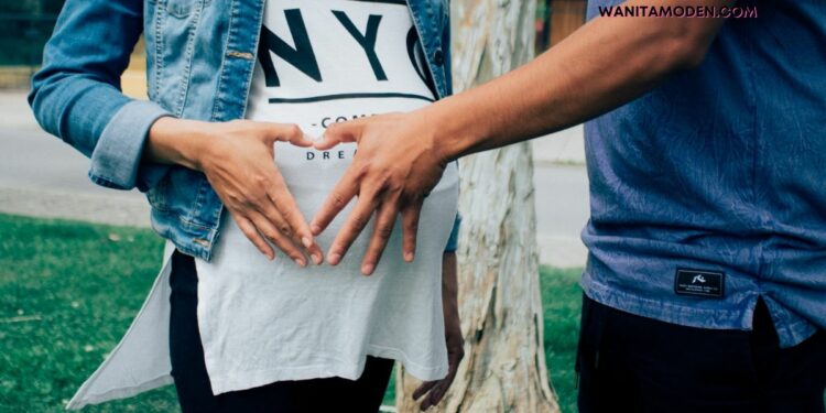 Cara Berhubungan Intim Agar Cepat Hamil