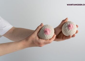 Manfaat Memegang Payudara