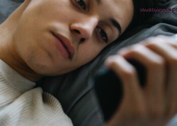 Tanda Lelaki Steam dalam Telefon